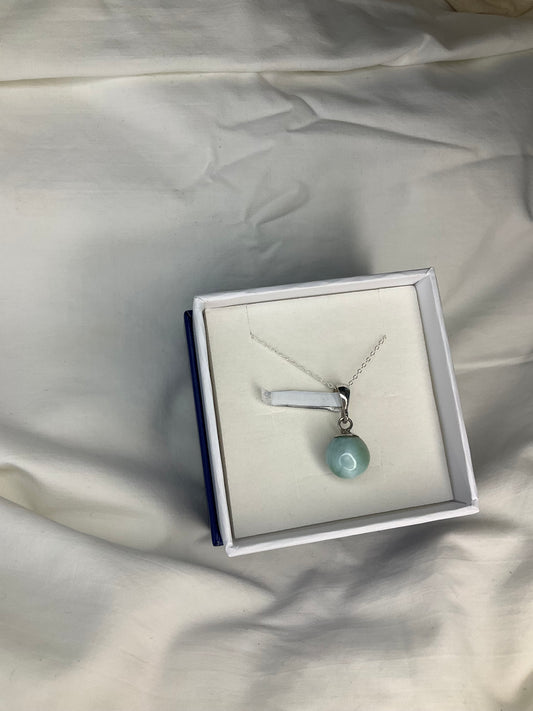 Sphere pendant necklace